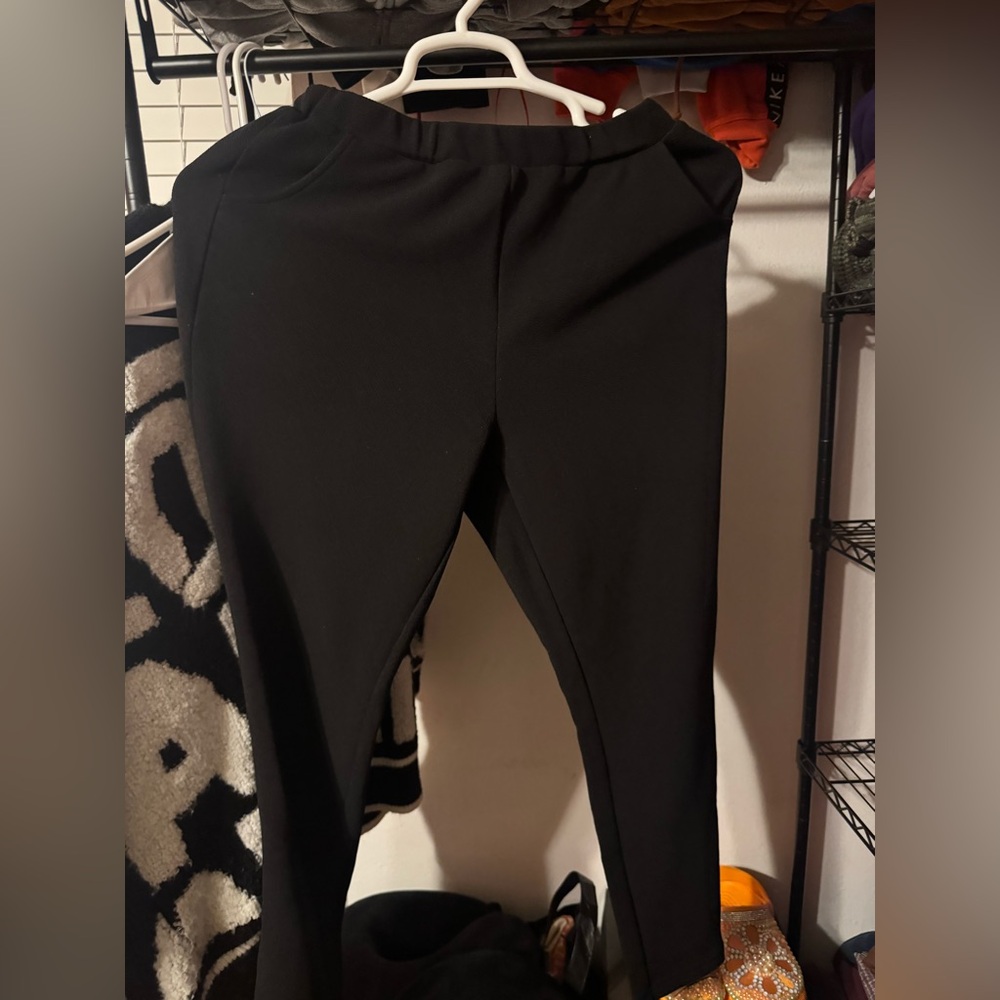 SHEIN Black Ankle Cropped Pants